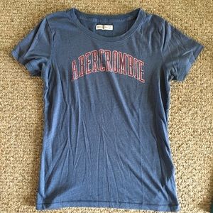 Abercrombie & Fitch T-shirt